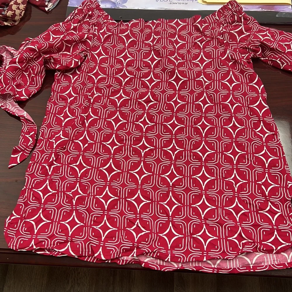 Escapada Living off the shoulders top - Picture 5 of 5